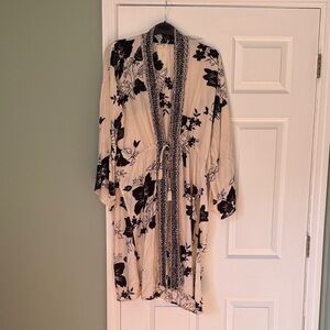 Billabong Floral Kimono Robe - Black and Cream